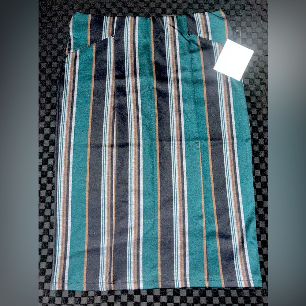 89TH & Madison, Size S/P, Green/Grey/Brown/Black, Vertical Striped, Pencil Skirt